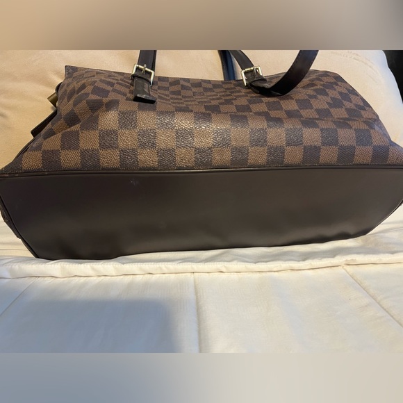 Louis Vuitton Damier Ebene Chelsea Tote - Picture 10 of 17
